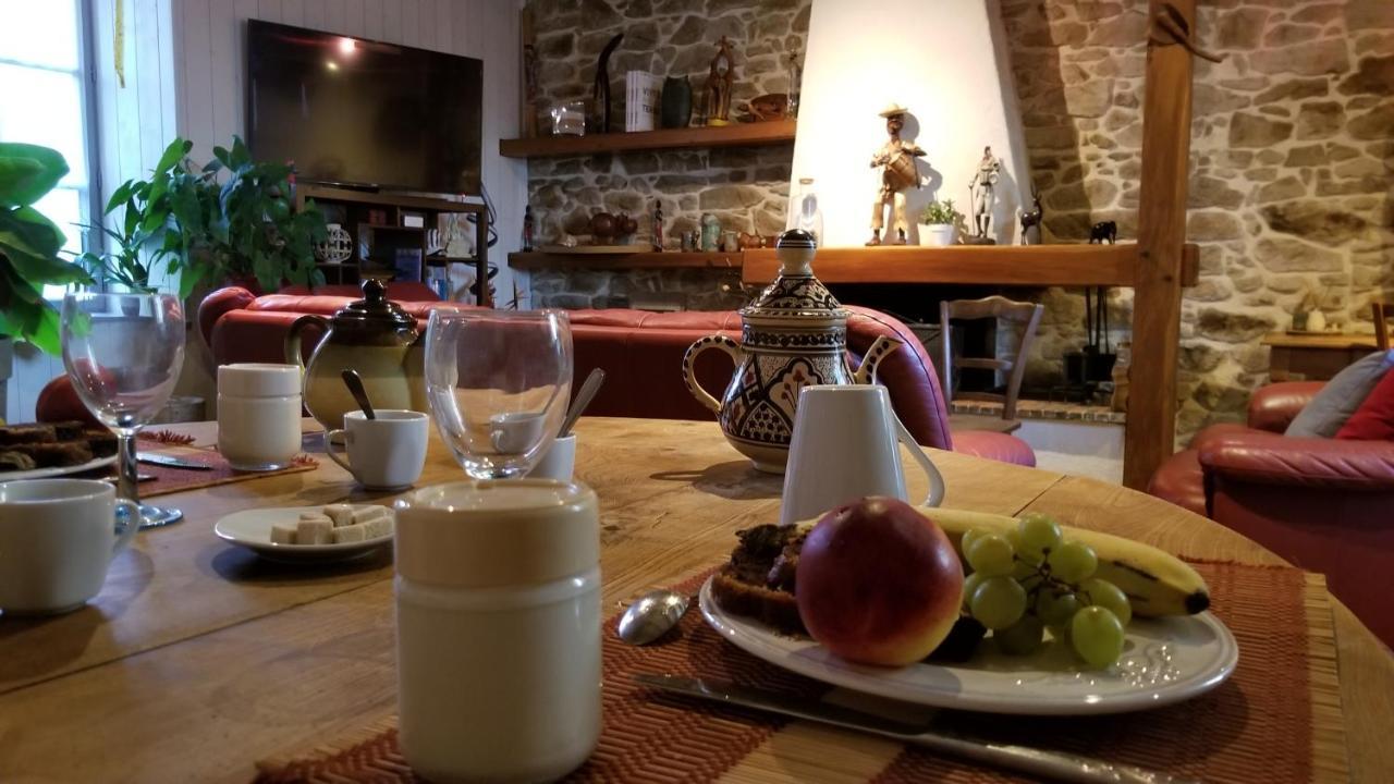 Chambres Et Gite Dans Un Lieu Calme Et Champetre Gourge Les Grippeaux Proche Parthenay Esterno foto