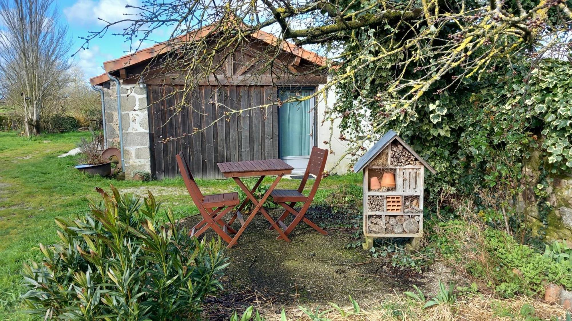 Chambres Et Gite Dans Un Lieu Calme Et Champetre Gourge Les Grippeaux Proche Parthenay Esterno foto